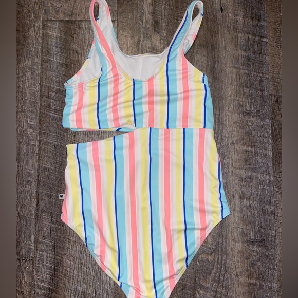 Lucky Brand Junior Swimsuit Striped One Piece Size Xl/16  Clean - Picture 2 of 6